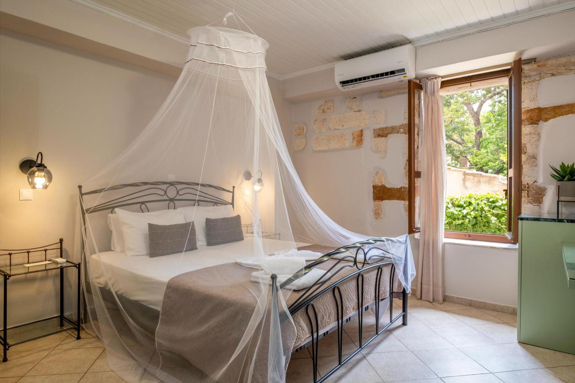 Santa Elena Boutique Rooms Chania  ภายนอก รูปภาพ