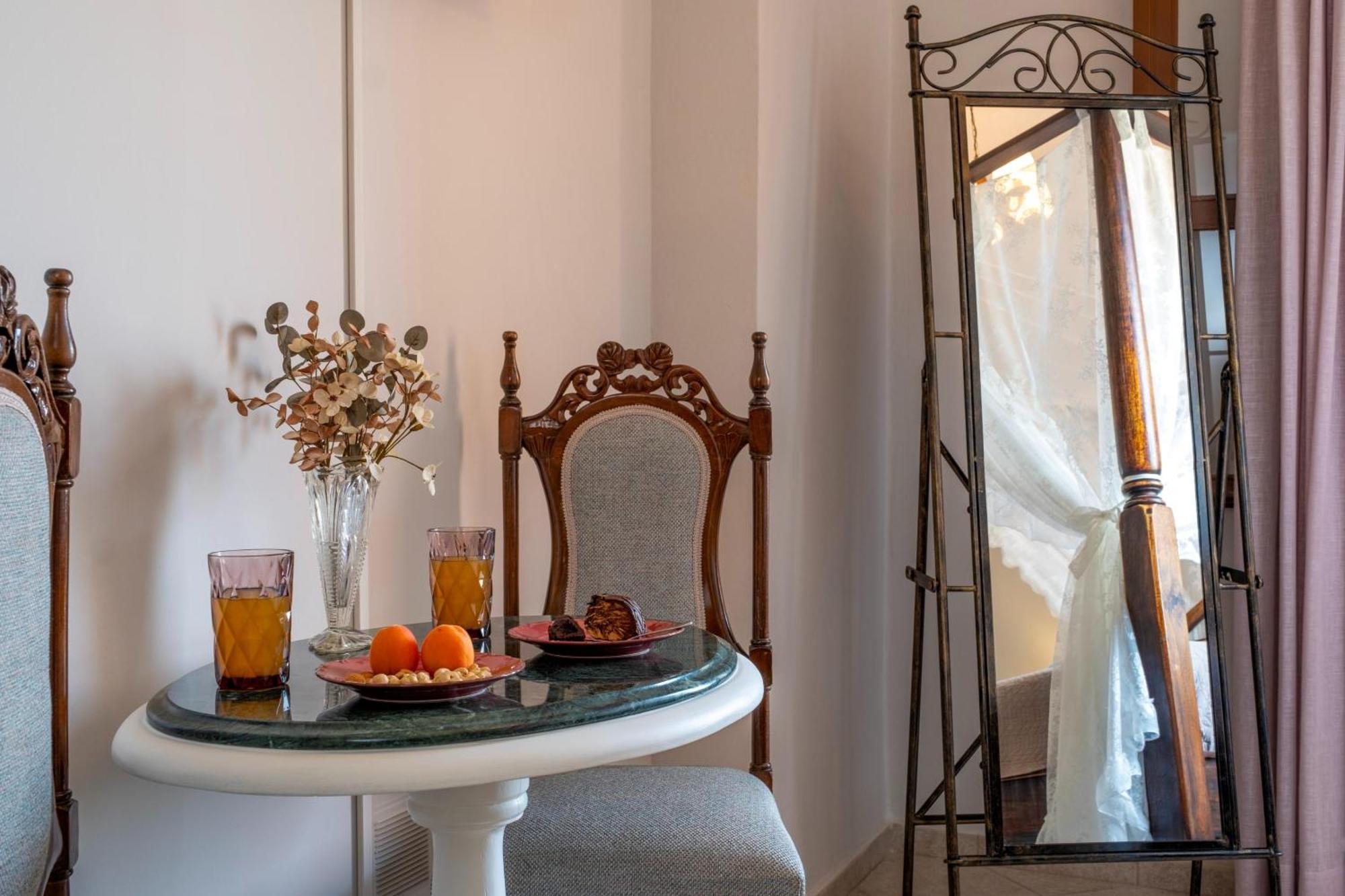 Santa Elena Boutique Rooms Chania  ภายนอก รูปภาพ